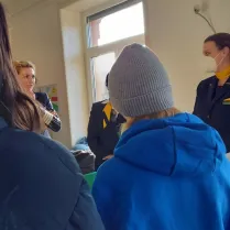 Mädchen beim Berufetag